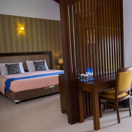 Villa Jasmine Breeze Kaduwela Exteriör bild