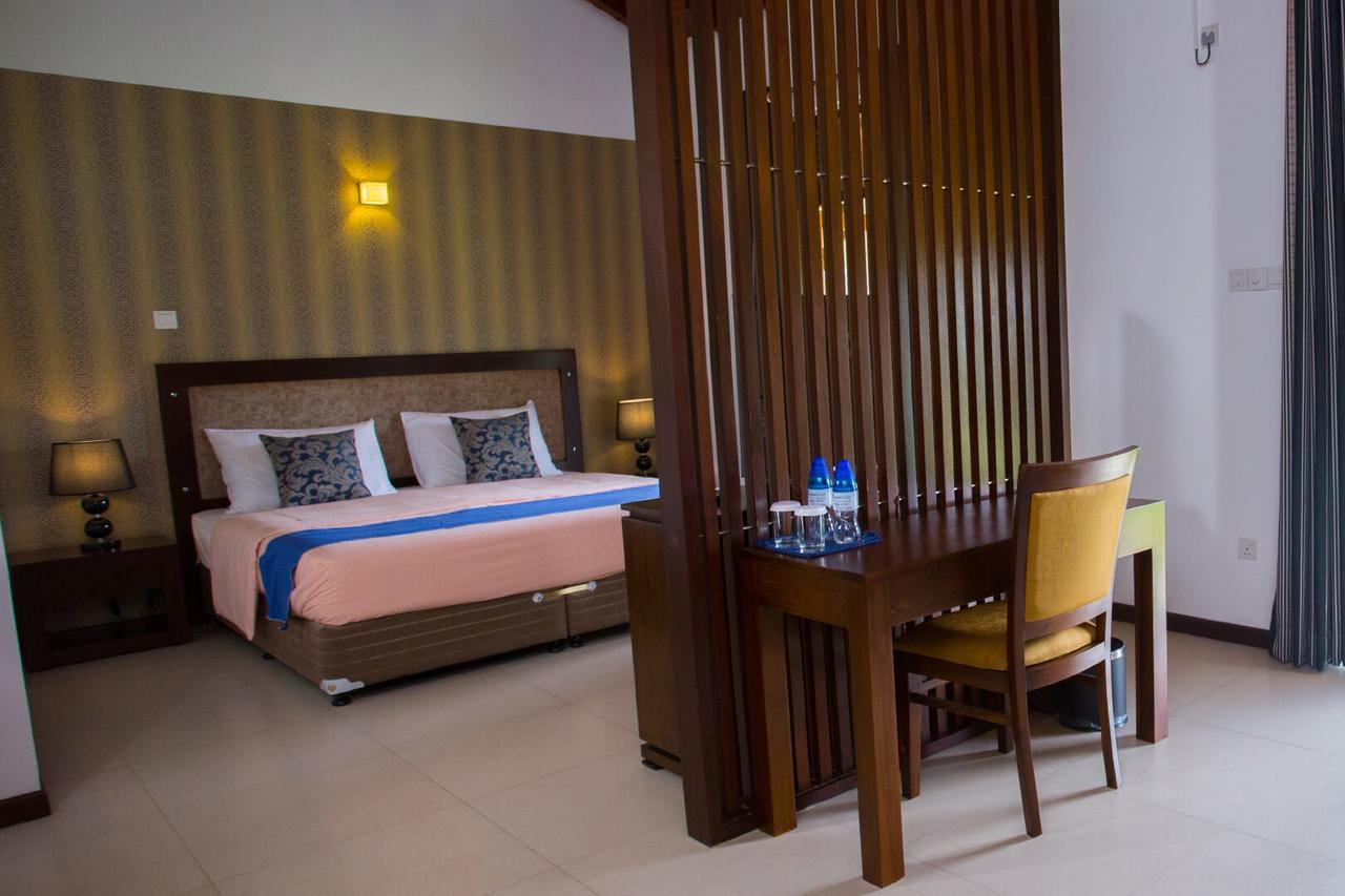 Villa Jasmine Breeze Kaduwela Exteriör bild