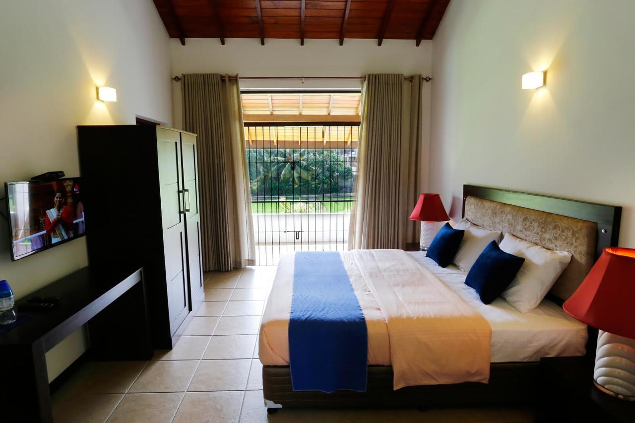 Villa Jasmine Breeze Kaduwela Exteriör bild